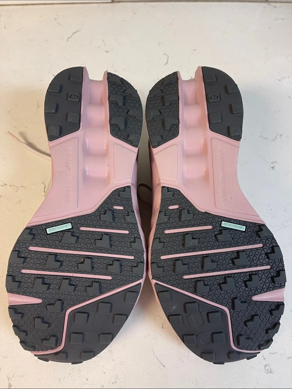 On Cloudsurfer Trail Women’s 'Silver Mauve' TRA Insoles Size 7.5